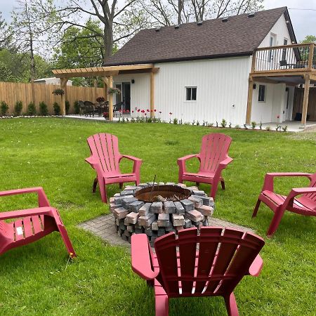 Cozy Cottage Style House Kitchener Εξωτερικό φωτογραφία