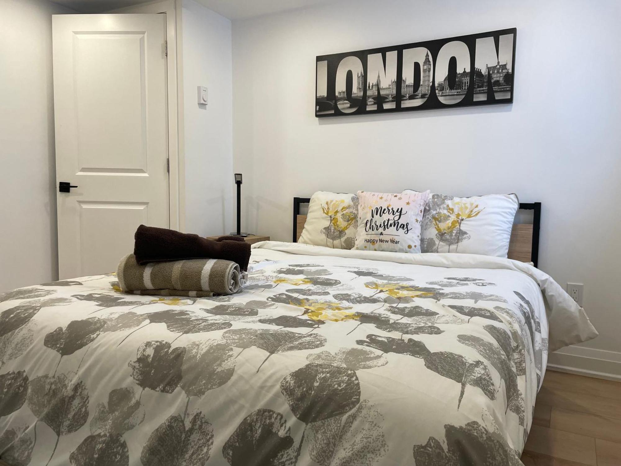 Cozy Cottage Style House Kitchener Εξωτερικό φωτογραφία
