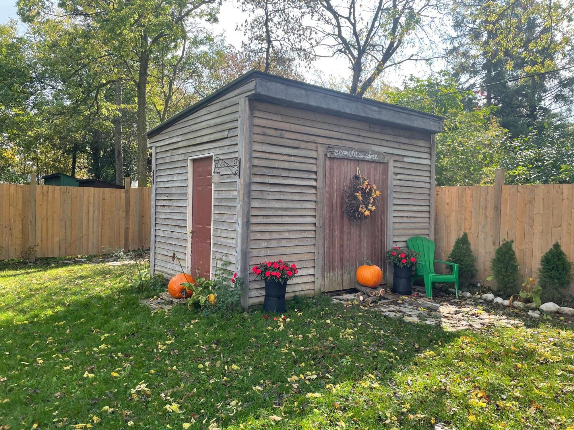 Cozy Cottage Style House Kitchener Εξωτερικό φωτογραφία